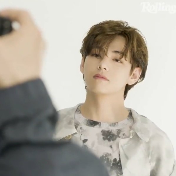 bts rolling stone v テヒョン BTSのVが語る、ソロアルバム『Layover』発表までの道のりと