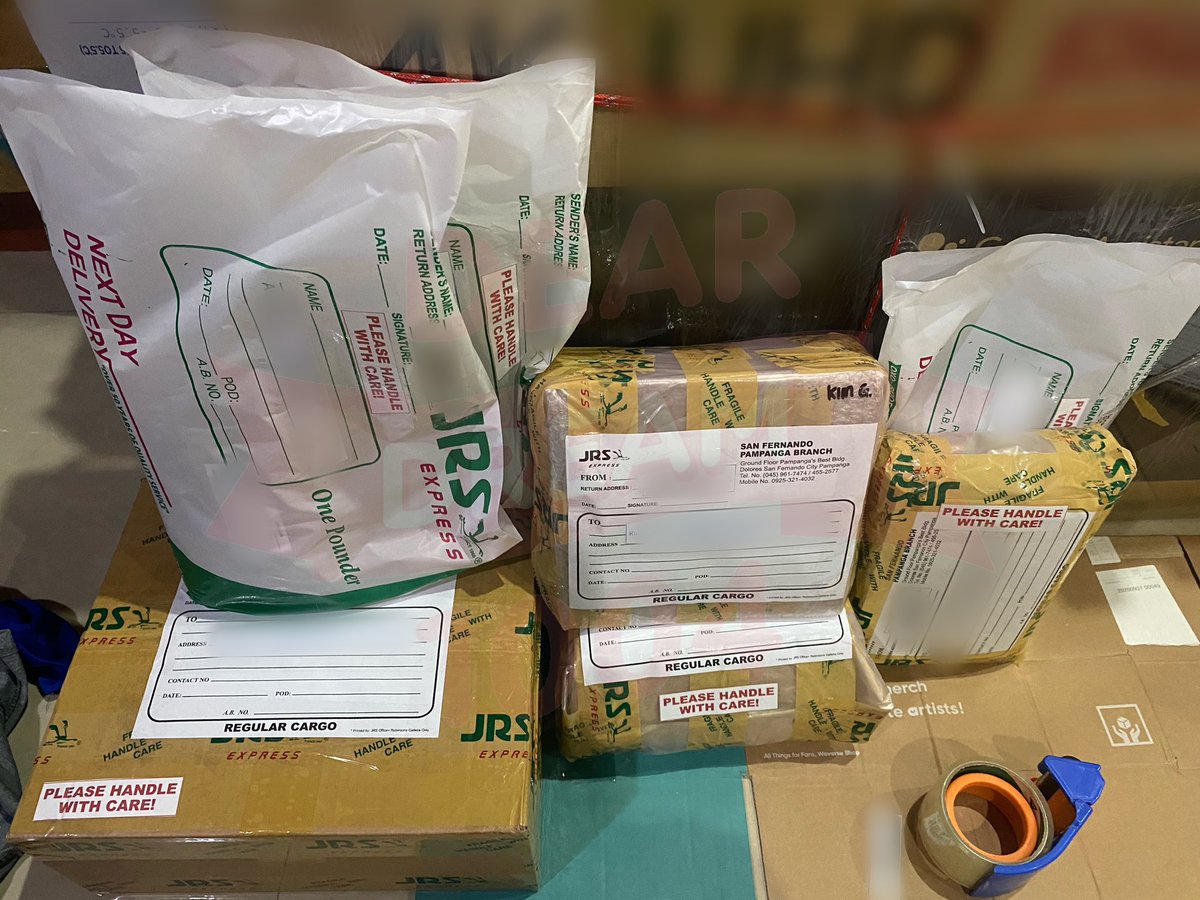 #DD1004_Updates

successfully shipped these today! i’ll email tracking numbers later or tomorrow!

thank you ☺️