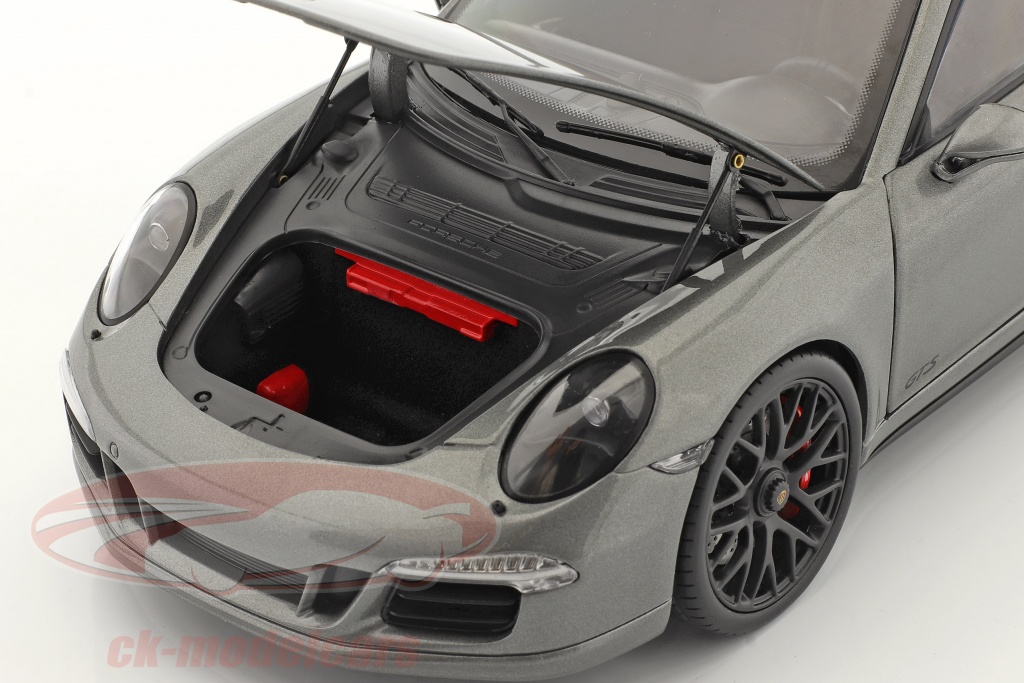 #Porsche911 #Porsche 991 Carrera GTS Coupé 2014 achatgrau #diecast #miniatures #modelcars #modellautos scale 1:18 lim 500 pcs by #Schuco <a href="/Schuco_de/">Schuco</a> check out ck-modelcars.de/de/schuco-1-18… 👍👍👍👍👍