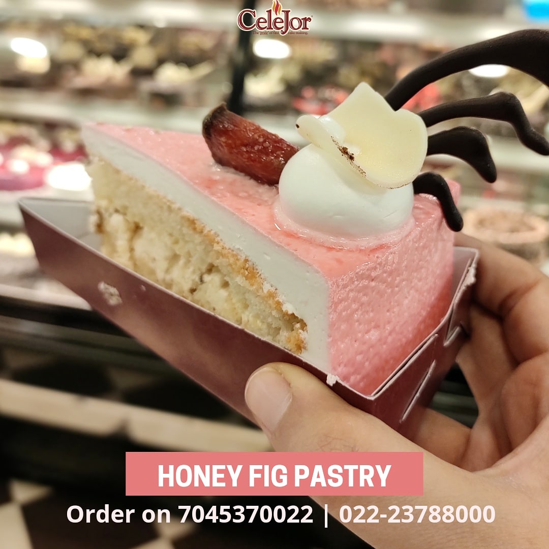 Celejor's delicately flavoured #honeyfigcake is just perfect for all the fig lovers. 
Call us on 7045370022 | 022-23788000 
#celejorcakeshop #cakeshop #mumbaikar #mumbai #cakelove #cakes #customcakes #foodie #desserts #pastries #honeyfig  #mumbaistreetfoodlovers #mumbaidesserts