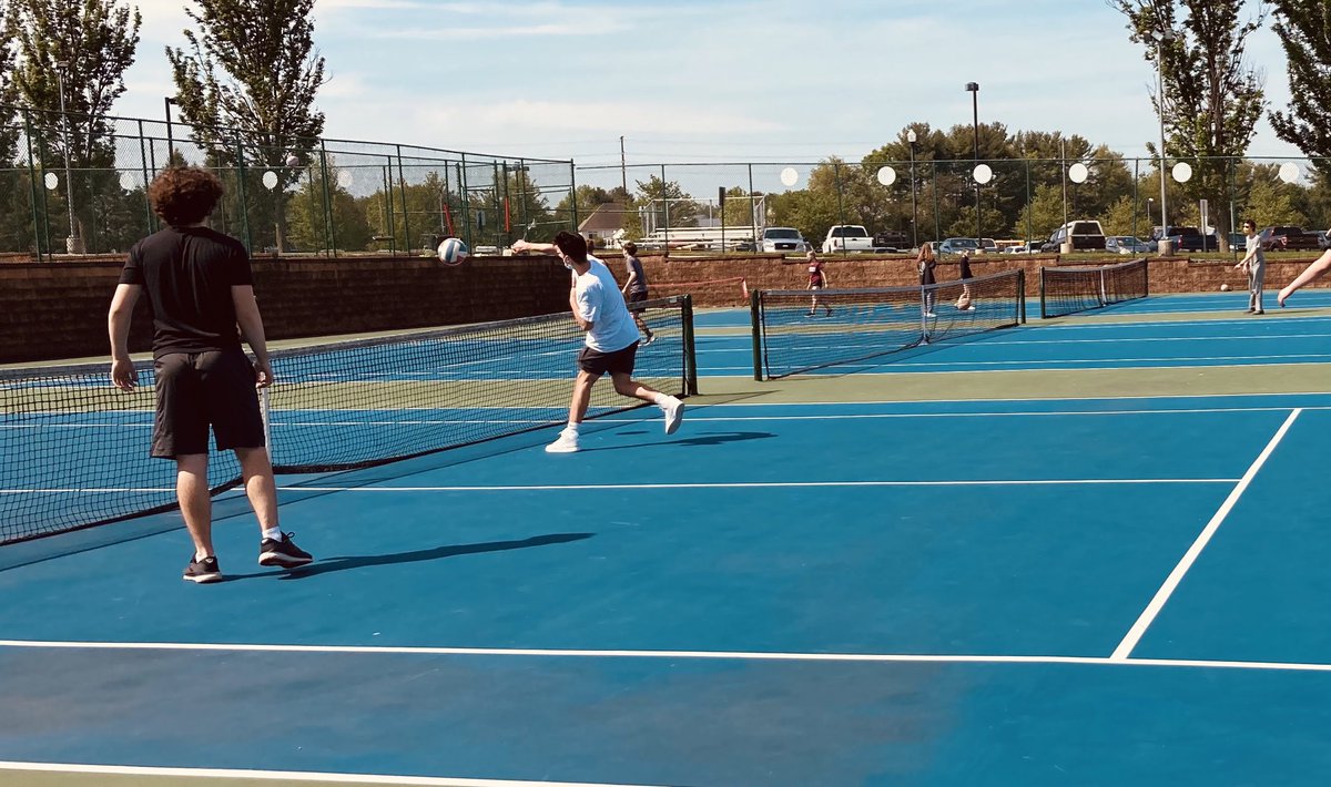 MASHPhysEd's tweet image. Last hurrah. 🏐