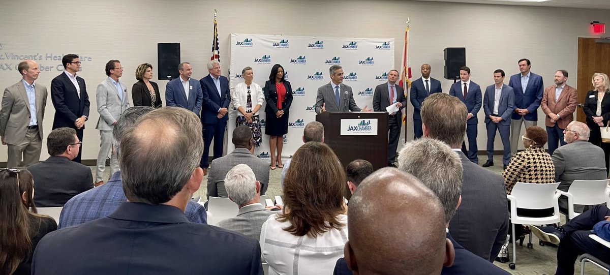 DanielDavisFL's tweet photo. Huge project for Jax. @DunBradstreet bringing its corporate HQ. 500 jobs, plus 700 indirect jobs. Investing $75 million in our community. #ilovejax https://t.co/b0VVOLytoh