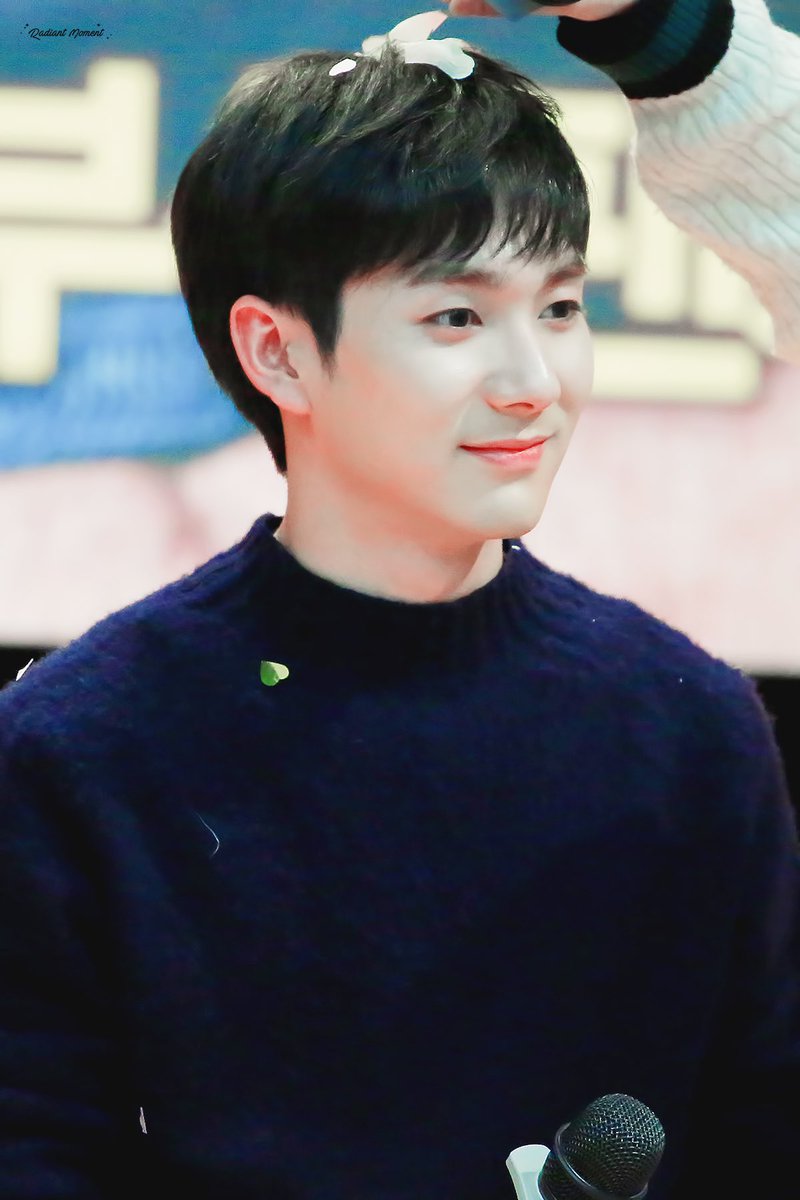 RADIANT_ARON's tweet photo. 벌써 네번째 함께하는 감사한 날❤️

2021 ARON DAY

#오월의_선물_곽아론 

#뉴이스트_기둥_곽아론_생일축하해
#HAPPY_LOVELY_RONDAY https://t.co/JrmZv6MDnD