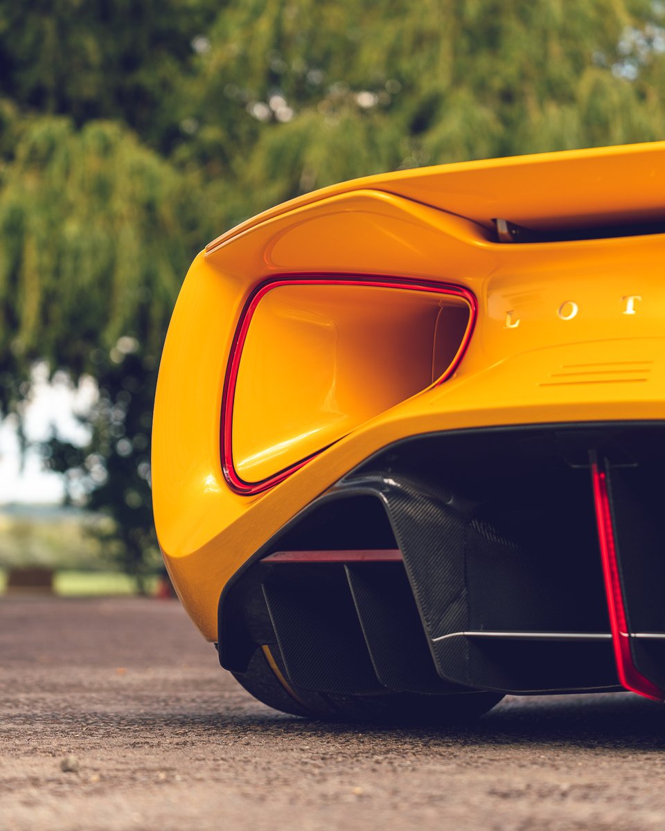 lotuscars's tweet image. If you could pick any colour for the Evija, what would it be? 🤔 We're at @CaffandMac this weekend, hope to see you there! 🤘 📸: @jordanbutters #ForTheDrivers