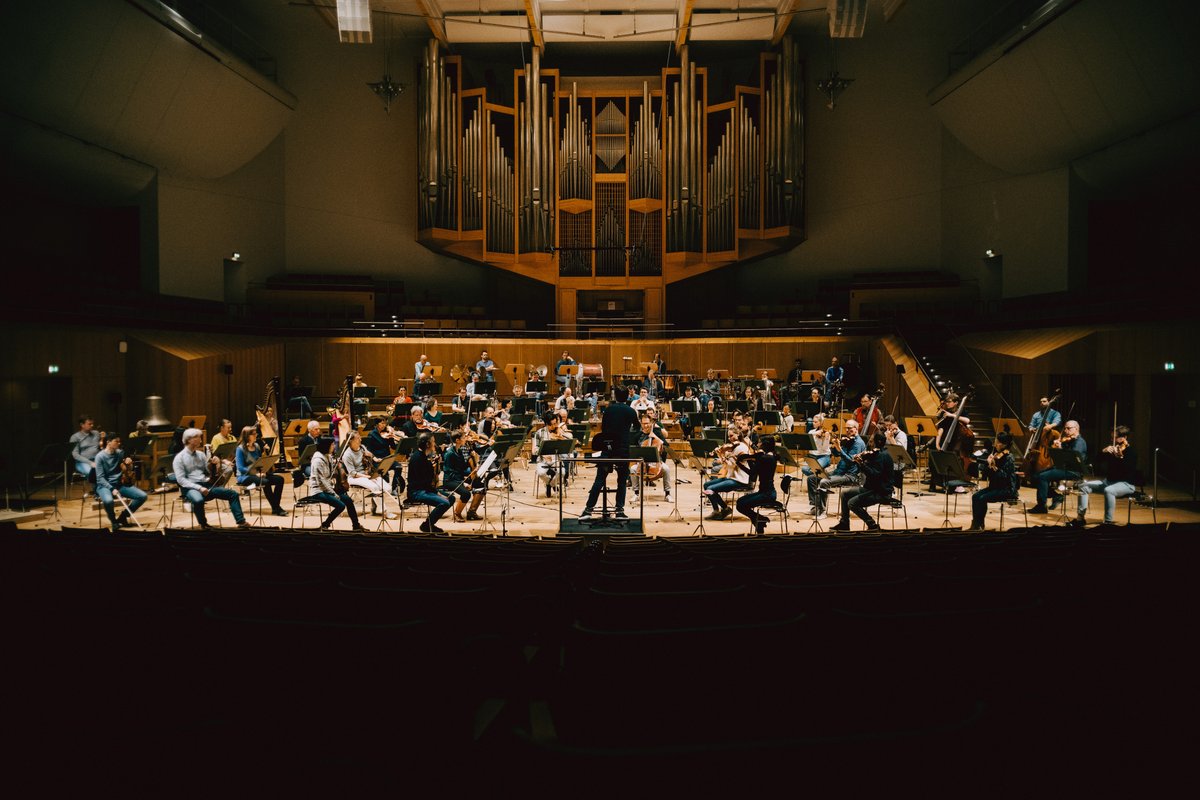 Bamberg Symphony (@bambergsymphony) on Twitter photo Tonight: We start our first concerts in front of an audience with Juraj Valčuha, Heiko Triebener and Anna Vinnitskaya (works by Rachmaninov, Françaix and Mussorgsky).
Photos © <a href="/MarianLenhard/">M. Lenhard</a> Tonight: We start our first concerts in front of an audience with Juraj Valčuha, Heiko Triebener and Anna Vinnitskaya (works by Rachmaninov, Françaix and Mussorgsky).
Photos © <a href="/MarianLenhard/">M. Lenhard</a>