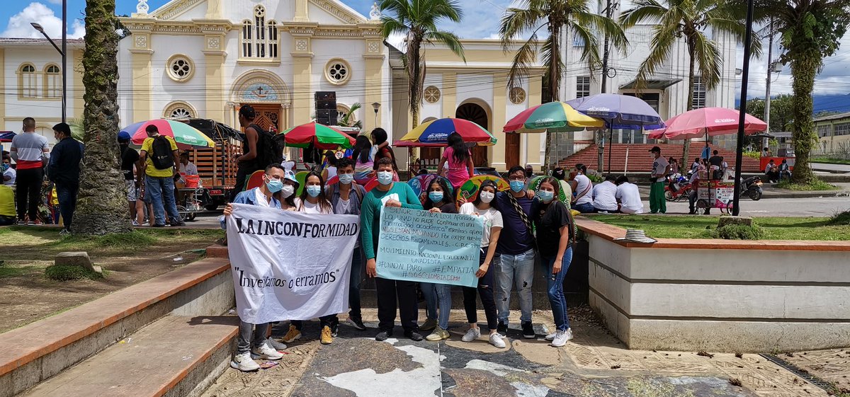 Cristian_16Or's tweet photo. @wilsonariasc @MNEUnadista @UniversidadUNAD @JaimeLeal_ @luloide2000 @Margaritarosadf @MeDicenWally @LevyRincon @WRadioColombia @intiasprilla @NoticiasUno @UNEESCol Soy ESTUDIANTE y busco un futuro digno para TODOS en mi PAÍS, con Garantías de vida, en donde mi trabajo sea valorado y un congresista no gane 17 veces más de lo que gana un profesional de la salud.
Soy APH, soy estudiante NO SOY VANDALO... #UNADALPARO @MNEUnadista @JaimeLeal_ https://t.co/G5zEeU7EXF