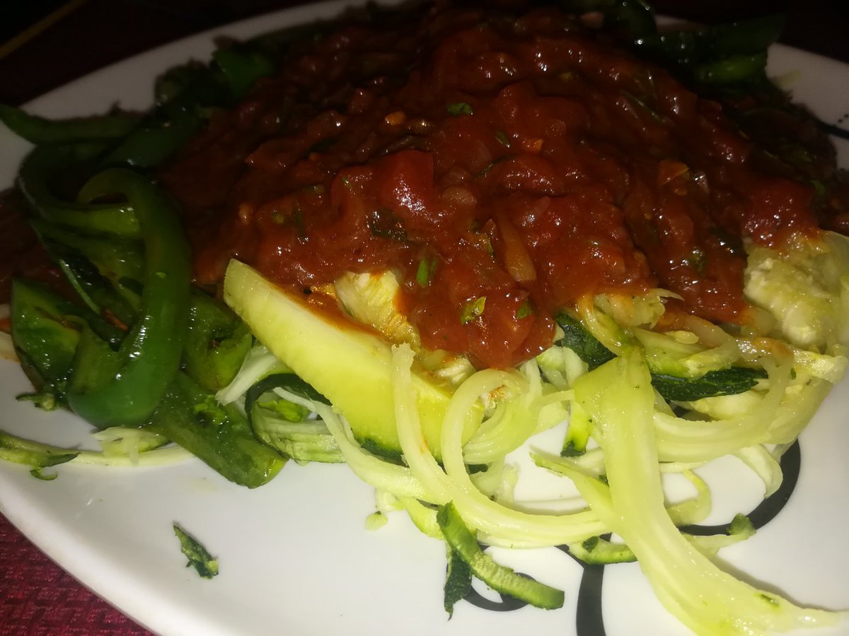 KevinBarrick's tweet photo. Just call me chef Kevin. ;)
Who's joining me at the dinner table?
#weightlossjourney
#zucchinipasta https://t.co/ugdBSc0rYj