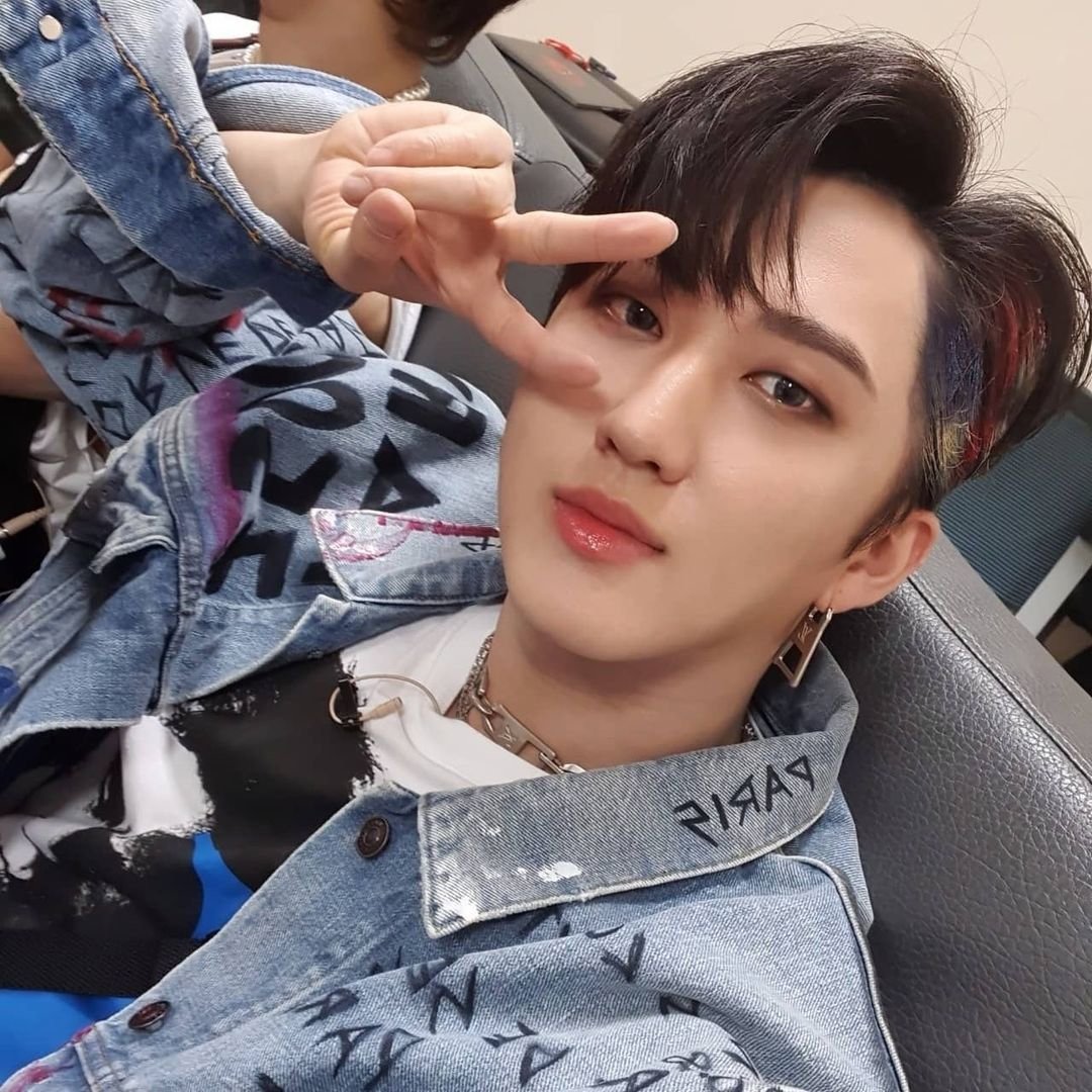 straykidsrussia's tweet photo. [210520] @Stray_Kids » IG (@.realstraykids) » Пост Чанбина. https://t.co/b5IGbd2Va1