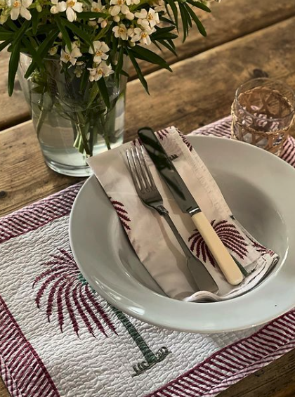 rae_feather's tweet photo. Tableware just launched! Just in time for the sun to shine ☀️
.
.
#tableware #napkins #plscemats #blockprint #artisan #summerdining #alfrescoliving #sustainable #lifestyle https://t.co/Y32JKDmBWn