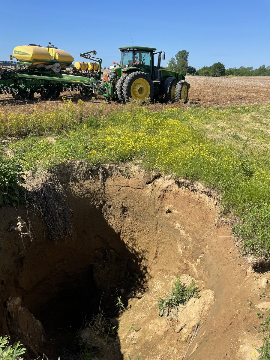 KummerChris's tweet image. That is not a sink hole.             It is a sustainably excavated all natural field drain.