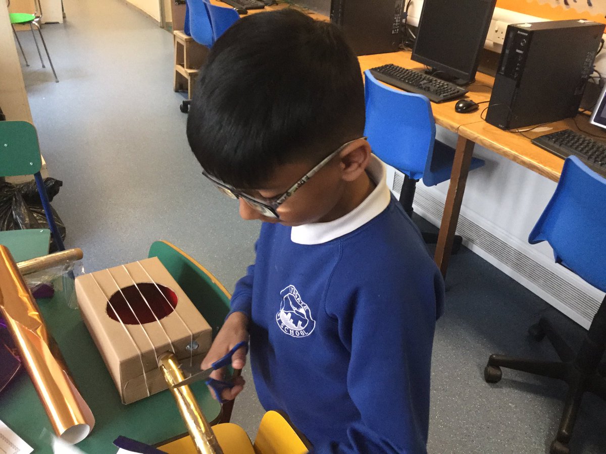LydgateY3_4's tweet photo. Brilliant start to our DT project of making a working musical instrument to use in Monday’s music lesson! https://t.co/TQxryj9N3L