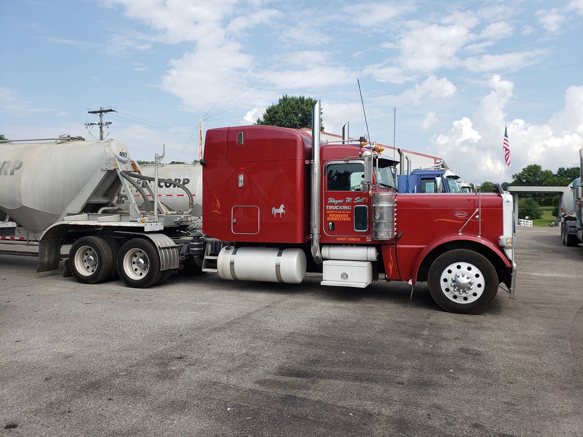 wwsellcorp's tweet photo. Wayne W. Sell Trucking is immediately hiring cement truck drivers with at 
least two years of experience. We offer competitive benefits including 
health insurance, 401k match, PTO, and more. Be home daily as a 
cement driver
Apply here: https://t.co/DMvcW4p6LN
Or DM us! https://t.co/HrgpEArZyX
