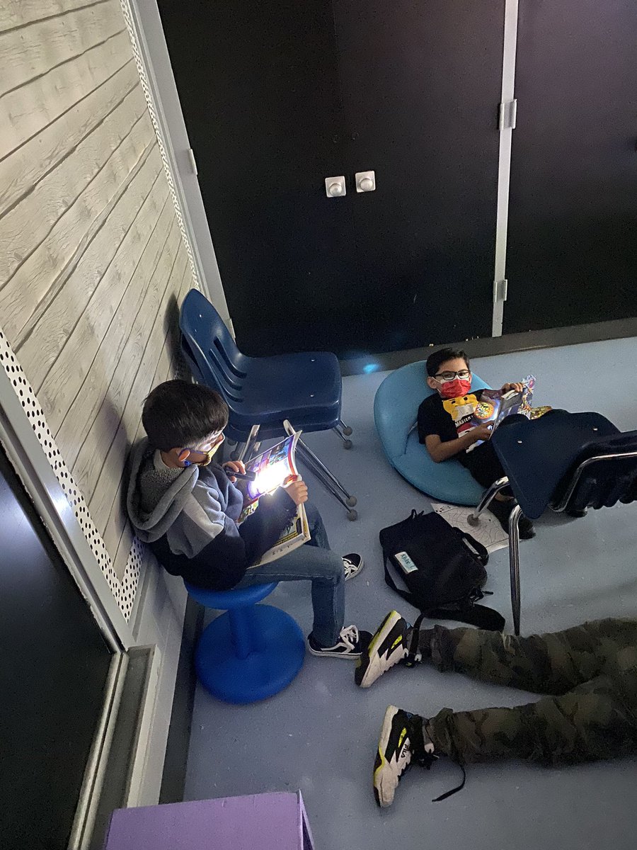 adrienmoore's tweet photo. Students earned some flashlight reading time. #FreemanFoxes #FreemanElementaryPISD https://t.co/WSa8Zg0Coa