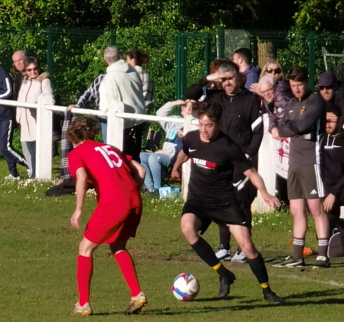 An absolute pleasure to host the Bowel Cancer Awareness Charity game last night as #teamDDB faced @UtsFoundation , lots of people supporting a great cause, congratulations to everyone involved, amazing work. #community #inspired @HeswallNubNews @revolu4ion @heswallmagazine