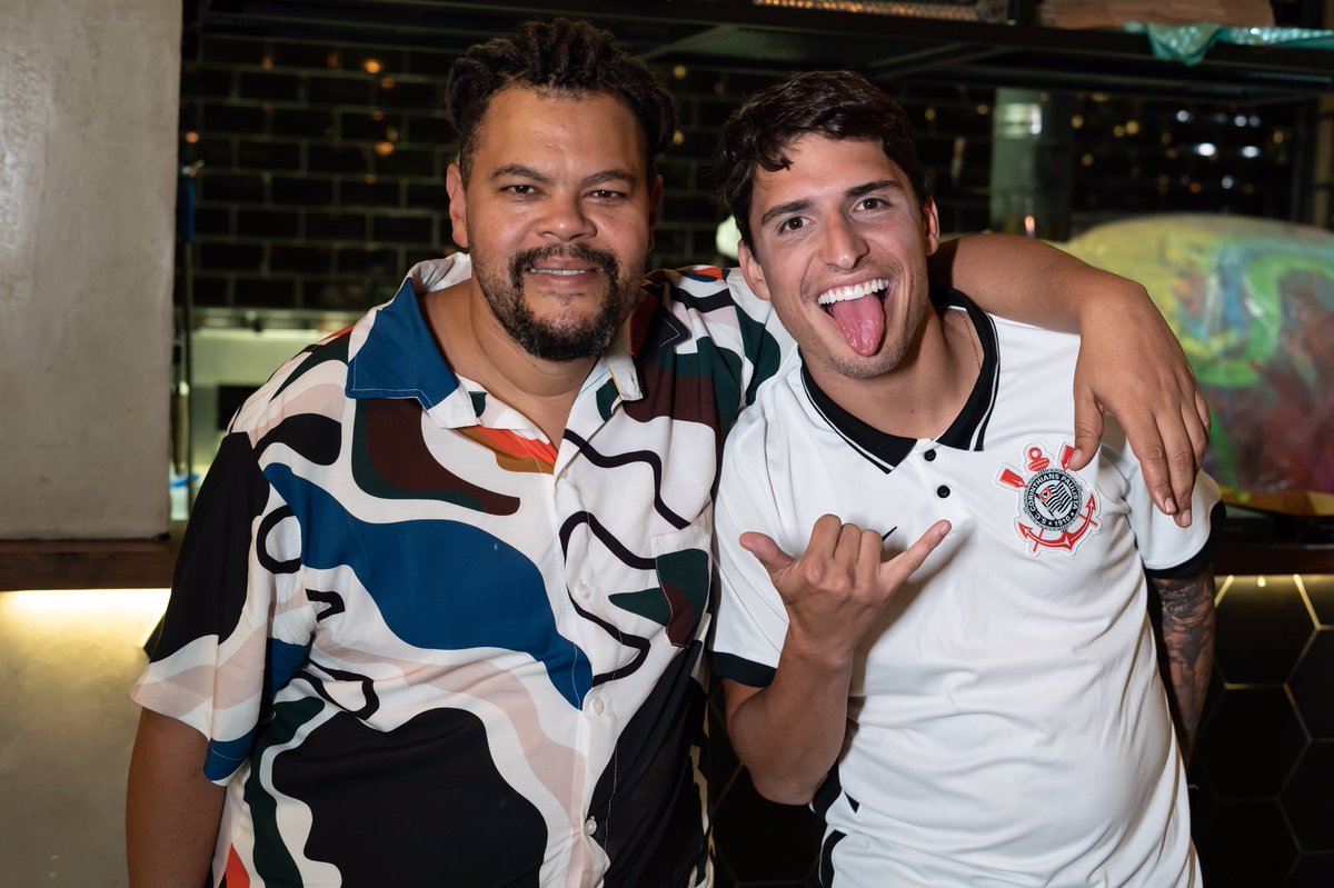 felipeprior's tweet photo. Gravação com meu amigo e paizão @babusantana. Muito feliz em recebê-lo na Salt. Volta sempre, Babu! Te amo! ❤️

O vídeo vai ao ar na terça-feira (25). 
https://t.co/K95aZobTzg https://t.co/iGn7cEbQ9E