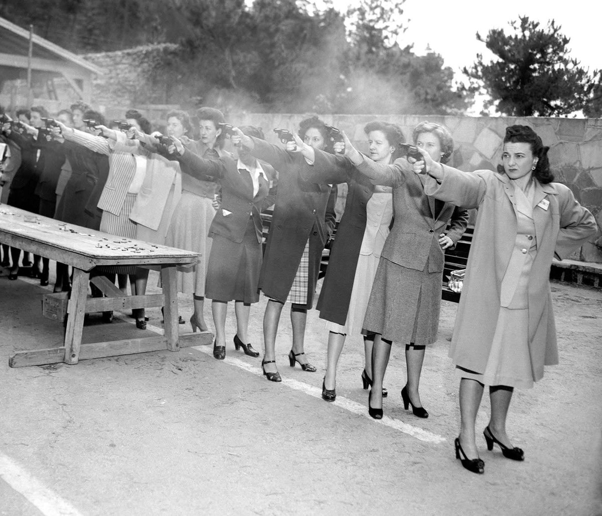 Fascinating photo: Women detectives in the LAPD practicing with their brand new guns, 1948.

Via reddit.com/r/oldschoolcool