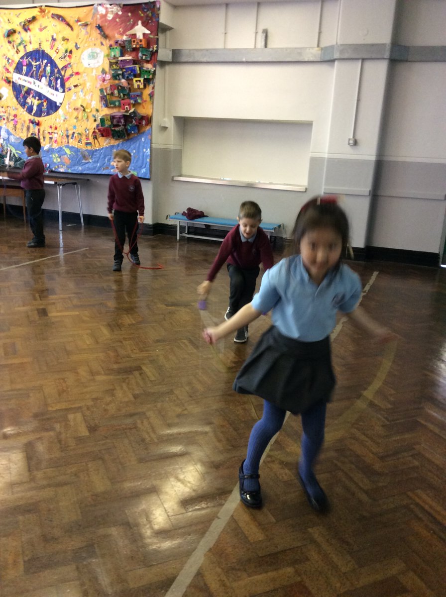 Stradbroke_Y1's tweet photo. We have loved being active and practising our catching skills this week in Miss Wilkinson's class. Smiles all around! @StradbrokePri @StradbrokePE #StradbrokePE #StradSportsWeek https://t.co/U65hZ7NdYU