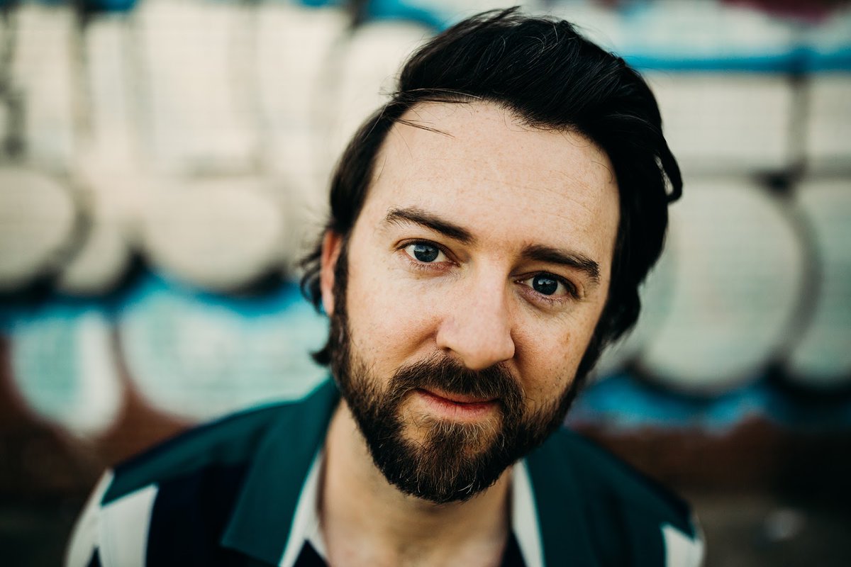 Get that itch, that #groove, that yearning for the open road with #indierocker <a href="/beachtigermusic/">BEACH TIGER</a> ’s endlessly #upbeat #song ‘Run Away’. Countdown the days with us as we wait for the release of his #upcomingalbum, Yenta on the 28th of May
bit.ly/3f4jFwr
#indierock