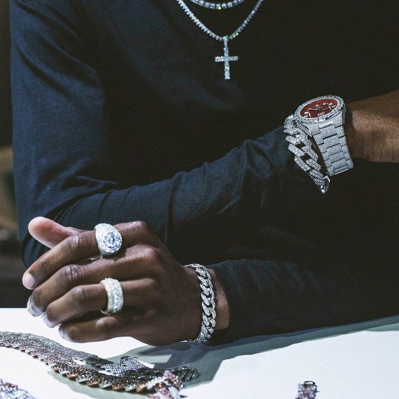 GOLD_DISTRICT_'s tweet photo. #THEGLDSHOP #FREECHAINS #BESTINDAGAME #GLDGANG #WATCHES #CHAINS #RINGS #WOMENSCOLLECTION #CUSTOM #PROMOTER

🤩ALOT TO CHOOSE FROM!!🙌 

📢SHOP NOW &amp; GET 20% OFF!!
https://t.co/yl3Kwf5vnH

#EXCLUSIVEDEALS #SHOPGLD #HIPHOPJEWELRY #20PERCENTOFF https://t.co/CksGmBmRR9