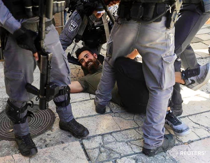 worldeyes14's tweet photo. Smile! it kills you enemies! 🇵🇸
#SaveSheikhJarrah #GazaUnderAttack #GazaHear https://t.co/ubQDcJZUwE
#UnitedForPalestine