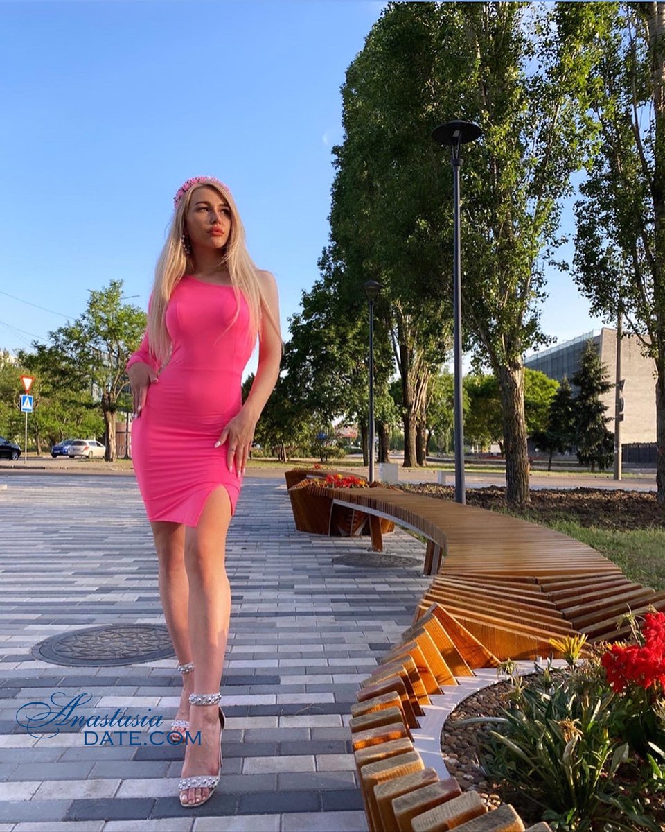 Diana, 25 😘
"I am a young girl who likes to learn something new. I am in search of my partner in life, because I'm ready to have a family and make my beloved person happy."

❤️Chat with Di here 👉ow.ly/W1iI50ERqg7

ID 1870539

#ADWomenCrush  #date #love #beauty