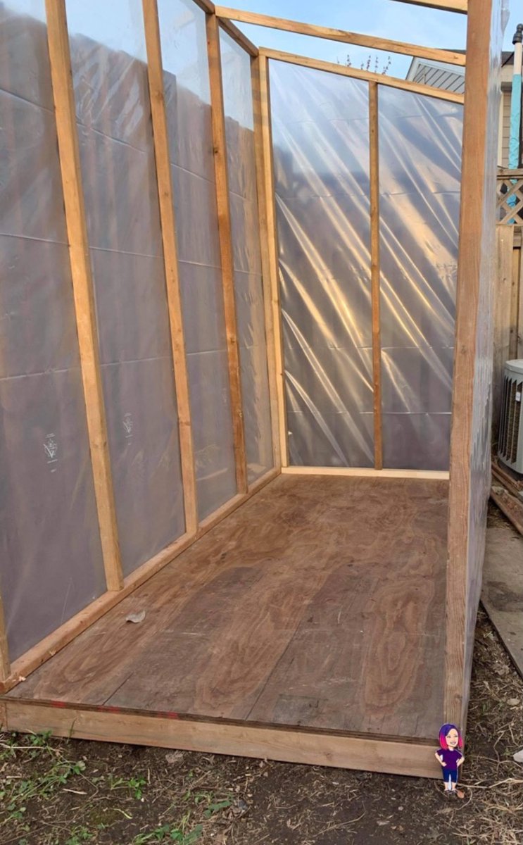 MrsSaundersCG's tweet image. I get to help build a GREENHOUSE! How cool is that! Thanks Zoey &amp;lt;3
#flatmrssaunders #togetherwhenapart @FMPSD @BeaconhillFMPSD @abbott_graham