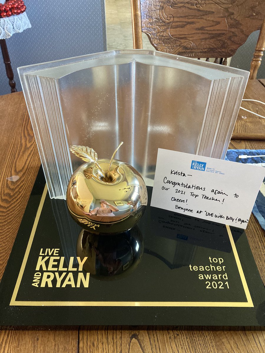This arrived today!  Thanks <a href="/LiveKellyRyan/">LIVEKellyRyan</a> for recognizing educators!!! #BestJobEver