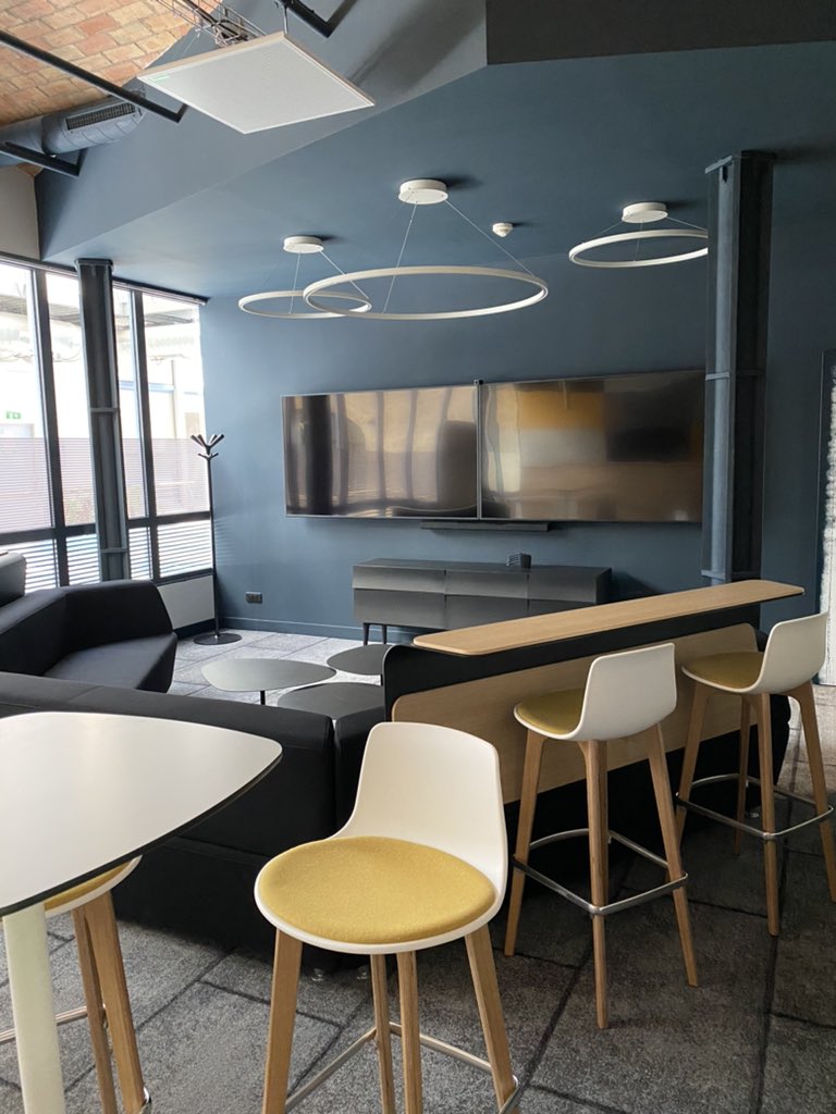 Céline Gianni Darnet (@celinedarnet_) on Twitter photo New spaces, new opportunities to share and collaborate ! Welcome to PwC Marseilles ! Let’s join us in our journey ! <a href="/PwC_France/">PwC France</a> <a href="/AS_Sibout/">Anne-Sophie Sibout</a> <a href="/jeanyvesgonin/">Jean-Yves Gonin</a> #Newwayofworking New spaces, new opportunities to share and collaborate ! Welcome to PwC Marseilles ! Let’s join us in our journey ! <a href="/PwC_France/">PwC France</a> <a href="/AS_Sibout/">Anne-Sophie Sibout</a> <a href="/jeanyvesgonin/">Jean-Yves Gonin</a> #Newwayofworking