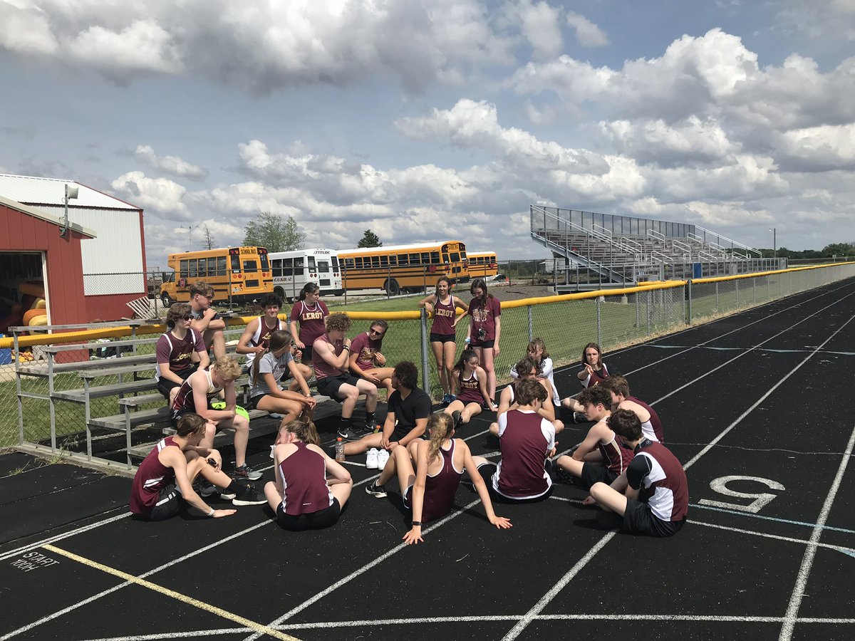 leroy_track's tweet photo. Some team bonding on this beautiful Thursday! Last home meet today and we honor our seniors. Go Panthers! https://t.co/KfPamrrBqc