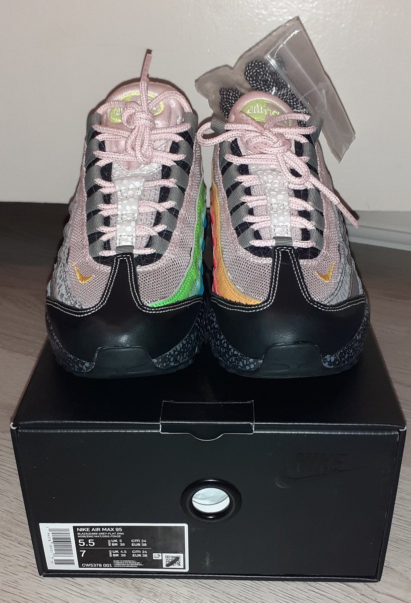 MSneakhead13's tweet photo. Brand New In The Box
Nike Air Max 95 x Size?
Air Max Day 2020
UK 5 US 5.5 Available
Worldwide Postage
Dm For More Info
Would Also Accept #dogecoin As Payment Ofcourse 💯💎🙌🐶🚀🌕 #nike #airmax95 #forsale #doge #dogearmy #DogecoinRise #DogecoinToTheMoon #AcceptDOGE #DOGE1 https://t.co/qGVHqeHMIU