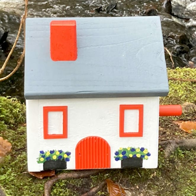 IrelandCrafters's tweet photo. *GIVEAWAY TIME* 

WIN a BIRDHOUSE of your choice!

TO ENTER 
1 FOLLOW US ON TWITTER @IrelandCrafters 
2 LIKE &amp; RETWEET 
3 TAG A FRIEND 

BEST OF LUCK 

@WAWHour @MaskeradeByRo @fiona_concannon @DBpsychology @WexfordHour @MariaRushe_ @ChristeningGen @NetworkLouth @EventfulPepper https://t.co/pHFbrJ36AP