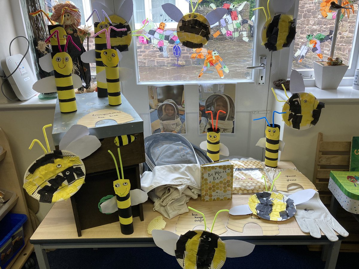 MonSchPrePrep's tweet photo. World bee day - celebrating the bee community in MPP And  Nursery https://t.co/b4Lvfq1Etb