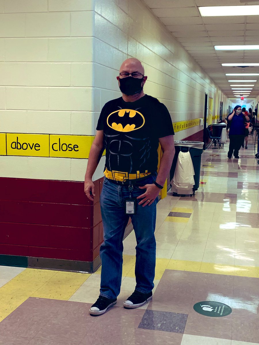 mceskteacher's tweet photo. It’s Superhero Thursday of our SOL Spirit Week and we have some really SUPER lions in our pride 🦁🦸🏽‍♂️🦸🏻‍♀️💥Watch out bc those dynamic duos are fierce!! #PowerofthePride #onCCPS #spiritweek @MChristian_ES @robenson_h @Rovezingram https://t.co/Wf76jU0EoR