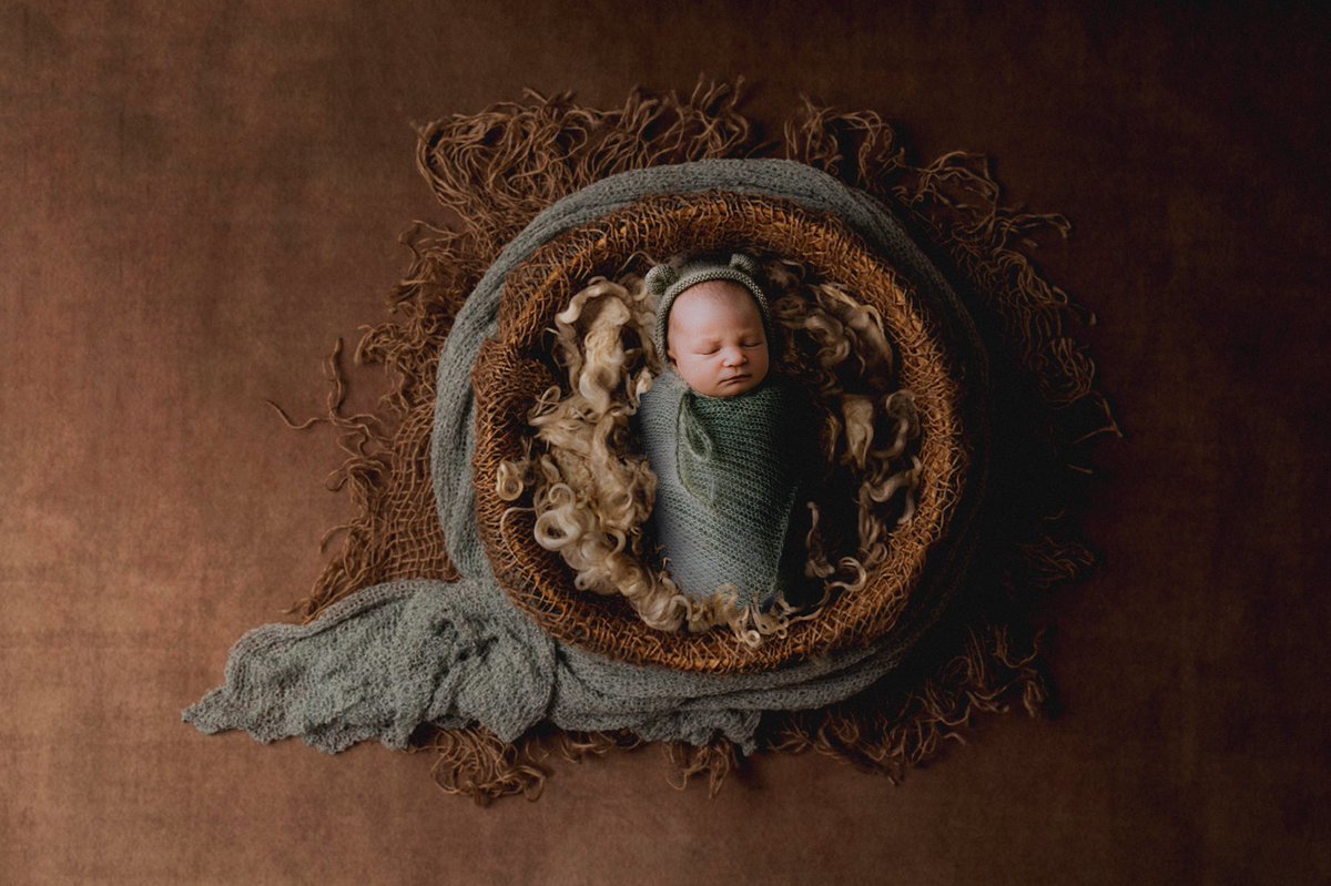 DelandJJWedding's tweet photo. Cuteness alert 😍❤️ #newbornbaby #newborn #babyshoot #babyshootideas #glasgowphotographer #scotlandphotographer #mondayvibes #weddingphotographer #babysession #newbornphotography #newbornbabygirl #delandjj https://t.co/9TMybJQxBN