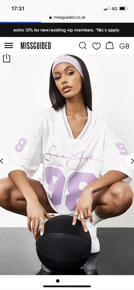 Chezzz_Ellis's tweet photo. @JaydePierce @Missguided THESE JERSEYS OMG 😻😻😻😻
sooooo sooo nice love the colours!!!! woooow #SEANJOHNxMISSGUIDED https://t.co/AcZa3KtjL6