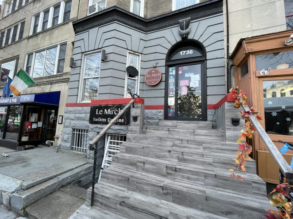 PoPville's tweet photo. Some Love for Le Mirch https://t.co/ODundpVuT3 https://t.co/8RJ8Coo2Er