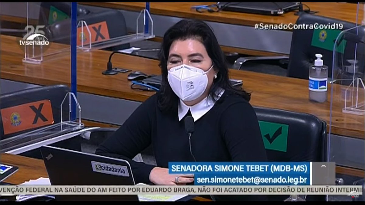 FabioTalhari's tweet photo. Esta aqui está falando sem parar. Pelo que lembro, ela não faz parte da cpi, está lá por gentileza. Fez discurso, e só. https://t.co/xoPrg34umh