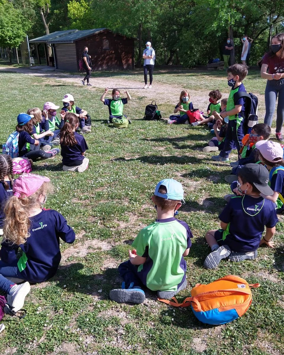 epiasabadell's tweet photo. TARDA A LA CARRAL
Avui a la tarda els de primer de primària hem estat molt ocupats: hem disfrutat de l'aventura dels follets, hem cantat cançons, hem descansat a l'esplanada i.... el clàssic i boníssm berenar de les convivències.
#1PRIPIASABADELL
#PRIMÀRIAPIASABADELL https://t.co/AY8wGJQqwW