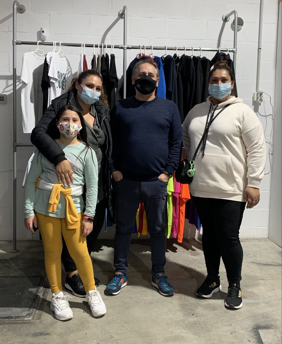 Acuerdo con las hijas de Manuel Fernandez Parrilla de Jerez

latiendadelflamenco.com/smartblog/100_…

#parrilladejerez #flamenco #merchandiseoficial <a href="/mantekajerez/">Jose Luis Fernandez</a>