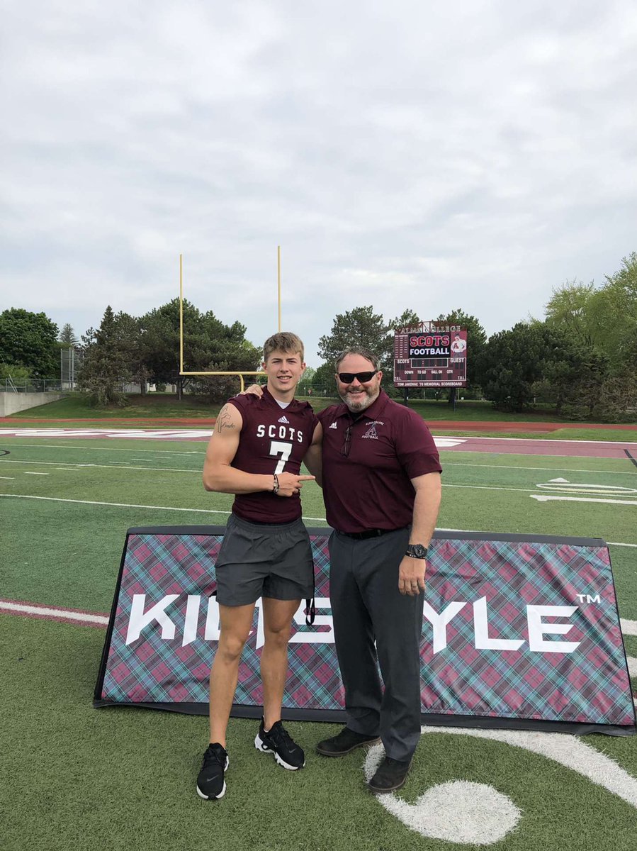 joshuabraley04's tweet photo. After a great Junior Day visit iโm blessed to say iโve received an offer from Alma College! #2COT2 #KiltStyle Thank You @CoachCouchAlma @AlmaCoachCole. https://t.co/VSHnS8L5FQ