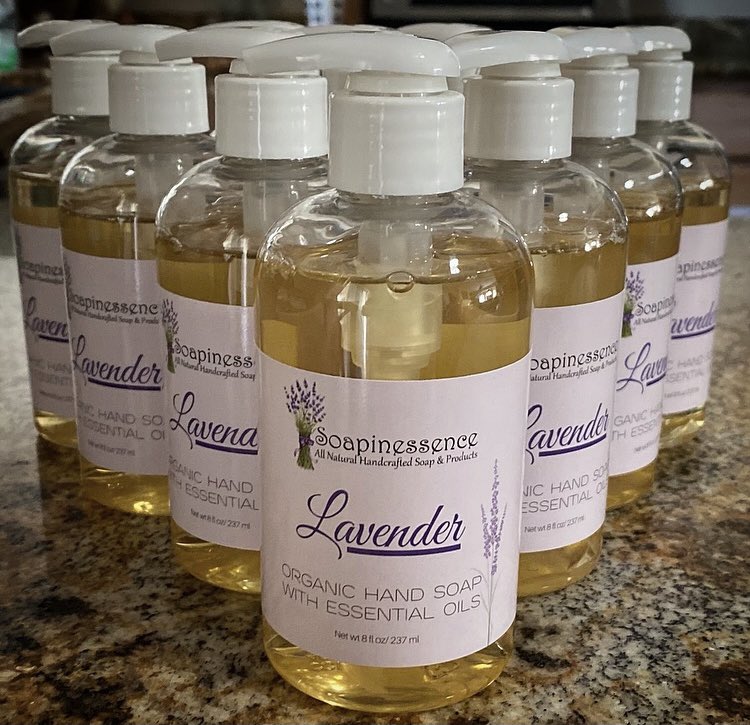Soapinessence's tweet photo. Our Lavender liquid hand soap has a full, creamy, moisturizing lather. Coconut oil is very moisturizing &amp; nourishing.  I
 Cocoa butter is loaded with vitamin E. Lavender essential oil has a floral, herbaceous, fresh scent.  #lavender #organicskincare #plantbased #vegan #handsoap https://t.co/5fR7er5yBN