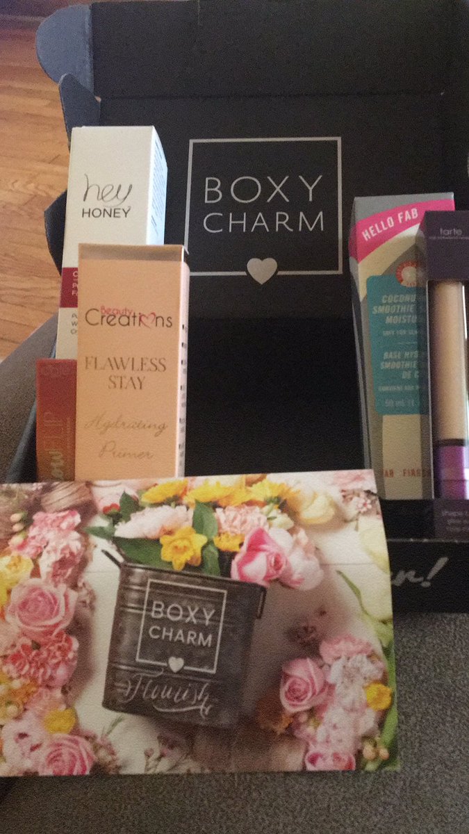Wendollfacee's tweet photo. Hello @boxycharm let me just say May boxy box has to b my favorite but I’m still waiting for my product &amp; response on why I only got 4 products last month . https://t.co/AnBrk2GO4b