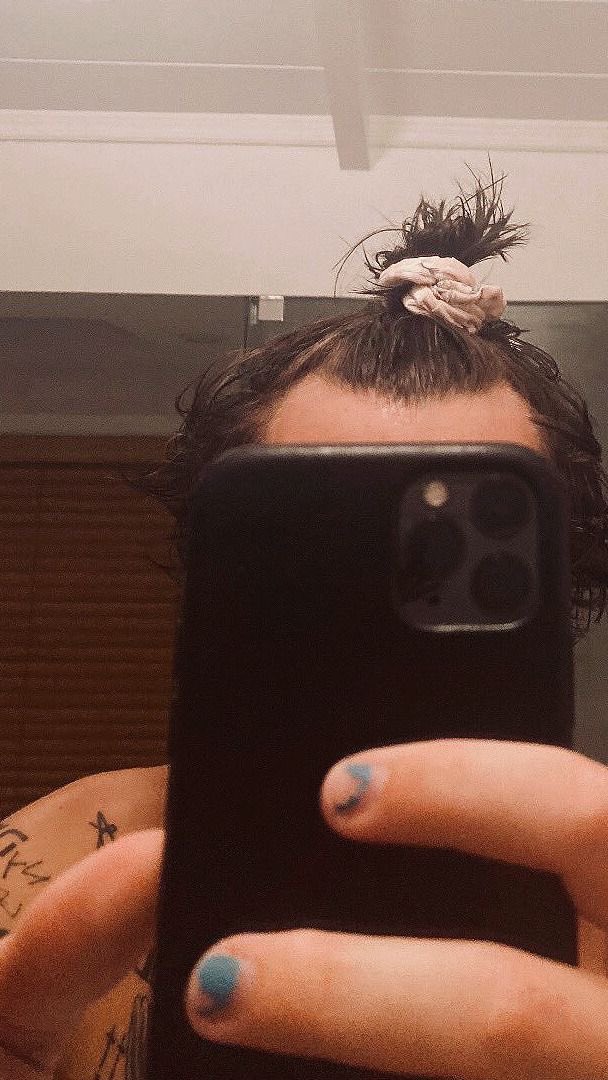 Gdr_HarryStyles's tweet photo. a caso https://t.co/2CSyy29CRa