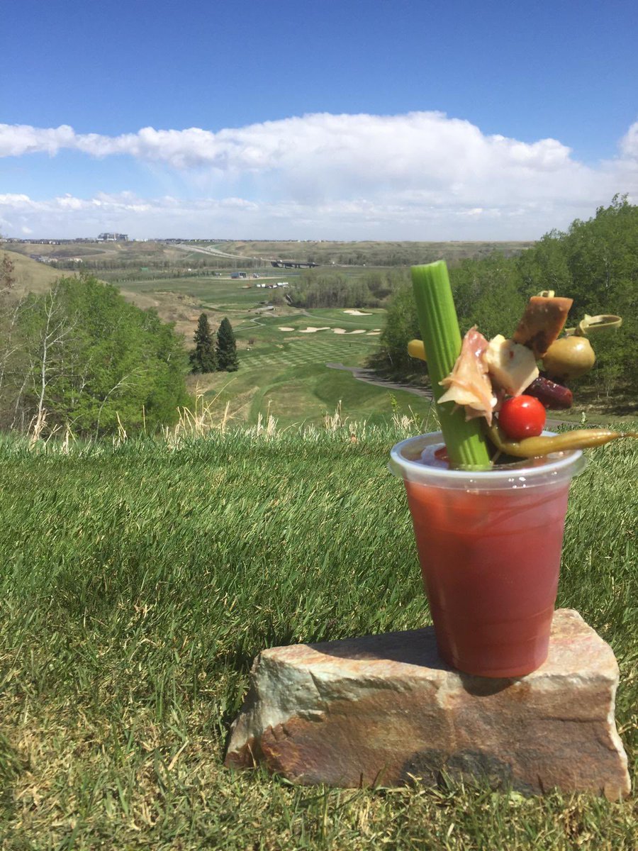 HeritagePointe_'s tweet photo. It’s National Caesar Day! We have a pretty awesome drink on deck today...what about you @HamptonsGolfC? #caesarday #yyccocktails https://t.co/Rko7vX3MqK
