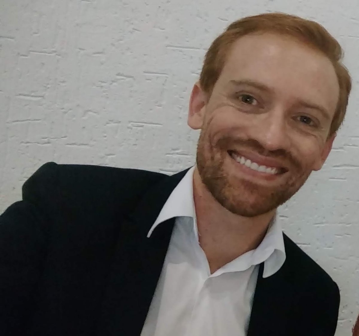 PCRM's tweet image. Congratulations to Artur Silva, PhD student at Universidade Federal de Goiás, for winning our ERA21 Poster Award! Artur's poster in in vitro toxicology highlighted his exceptional work to advance non-animal approaches in science! #ECVAM #JRCSummerschool 
ec.europa.eu/jrc/en/event/c…