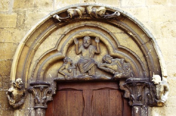 BLE_Lorraine's tweet photo. La légende du Trésor de l’Abbaye de Gorze
#Gorze est un bourg chargé d’histoires effrayantes à l’image de celles de la Maison des sept pendus, du moine chasseur, de l’apparition de l’enfant mort ou encore du Trésor de l’abbaye.
https://t.co/cD93v4sTk2 https://t.co/D8iSstm12R