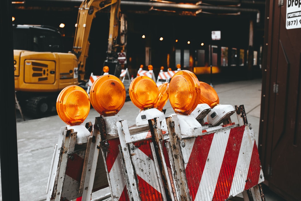 safety_badger's tweet photo. Serious violations from OSHA cost a company $13,260 per penalty. For less than a cup of coffee, you can ensure your job has on-demand access to an OSHA Expert with Safety Badger. Get the app here: https://t.co/5krEHr7tYf https://t.co/QyJRytkWgp