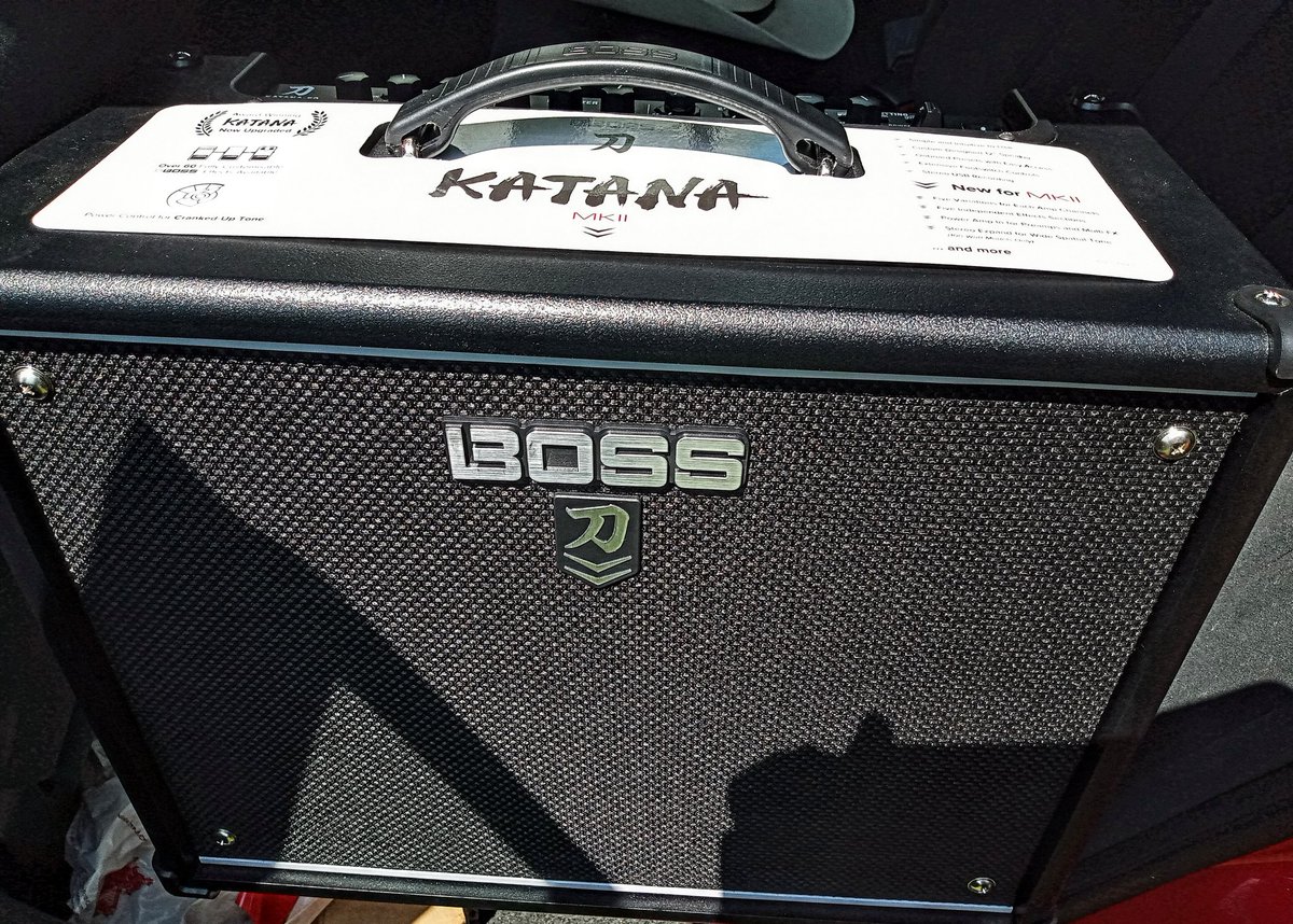 johncecilprice's tweet photo. New JCP #GuitarGeek gear! #BOSS #KatanaMKII 50watt, Solid State combo amp. This'll be used on clean or acoustic amp setting. It's got downloadable EQ, FX, etc. I'm just usin this as a Live Jazz, Acoustic & Rock-Blues amp w/an EH Soul Food OD-Clean Boost+Onboard Digital Reverb. https://t.co/jPyk4c358F