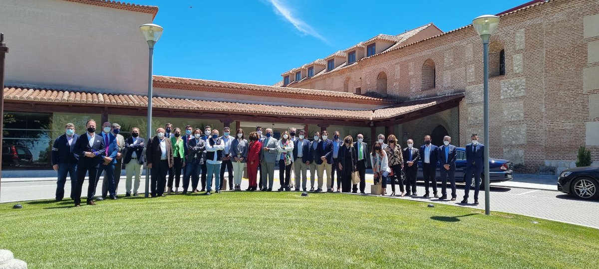 eduestevezg's tweet photo. Un gran día, retomando las reuniones presenciales con nuestros asociados de #Valladolid en @EFCyL @Castillatermal @CerealtoSiro @ComercialULSA @SaenzSSI @dehesacanonigos @YlleraMarcos @ANAESPINEL1 @audiotec_es @divisait @cyleconomica @orodecastillav @Todo_Embalaje @esi_valladolid https://t.co/aRuXVItJgA