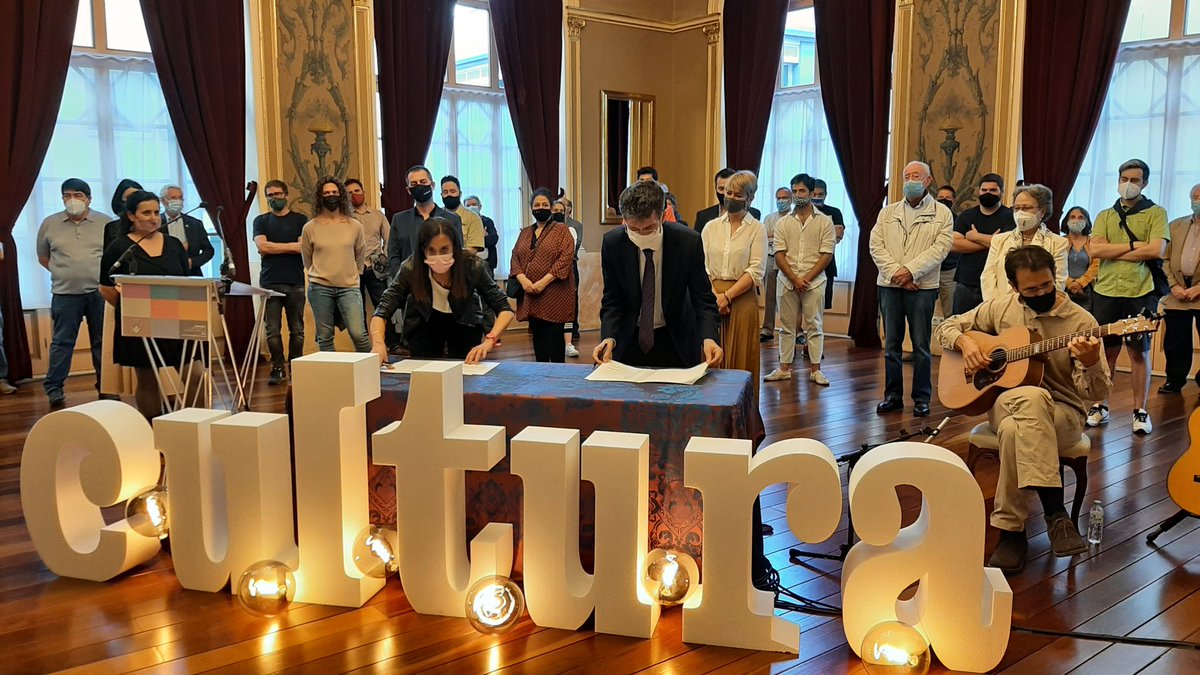 Aj_Sabadell's tweet photo. ✍Signatura de l’acord d’adhesió ciutadana a la Capital de la Cultura Catalana
#sbd2024 #SBDCapitalCulturaCatalana #EmComprometo #CulturaSegura https://t.co/cmLIL1CkCW
